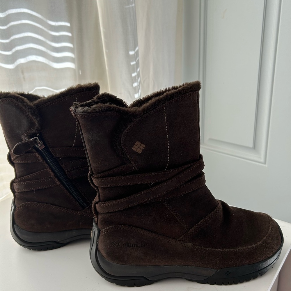Columbia Dark Brown Winter Boots